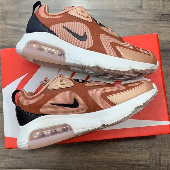 W AIR MAX 200 running shoes - Picture 4 of 16